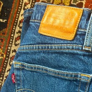 Women’s Levis Ribcage Straight Classic Indigo Jeans, Size 26